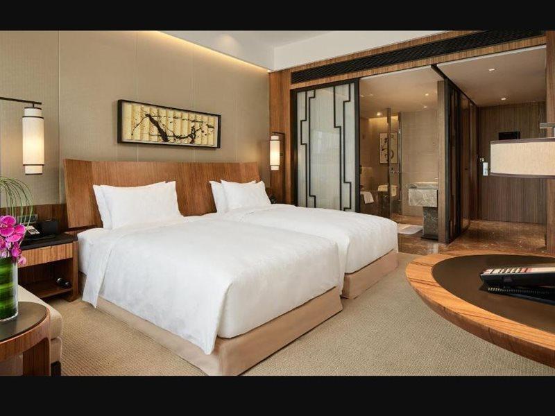 Hualuxe Ningbo Harbor City Hotel Ngoại thất bức ảnh